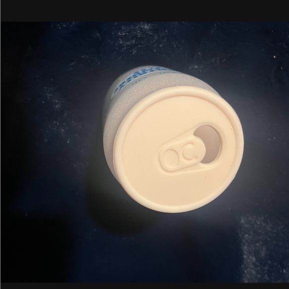 Blue Raspberry Scented Candle - Picture 5 of 13